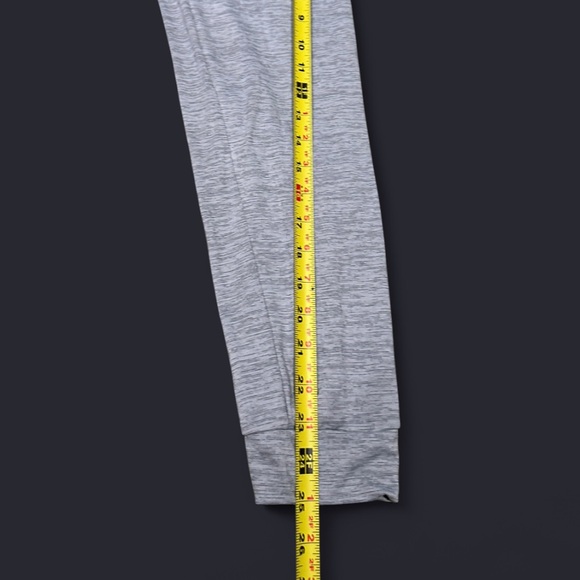 Nike Men's Light Gray Long Sleeve T-shirt - Picture 5 of 6